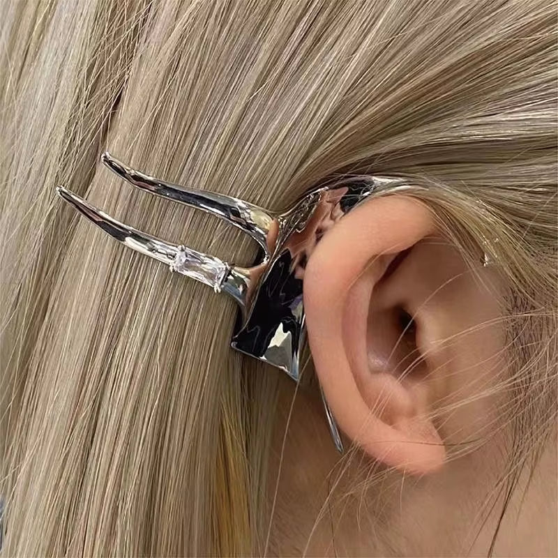 Spider Ear Cuff – Non-Piercing Punk Gothic Metal Clip-On Earring for Men & Women